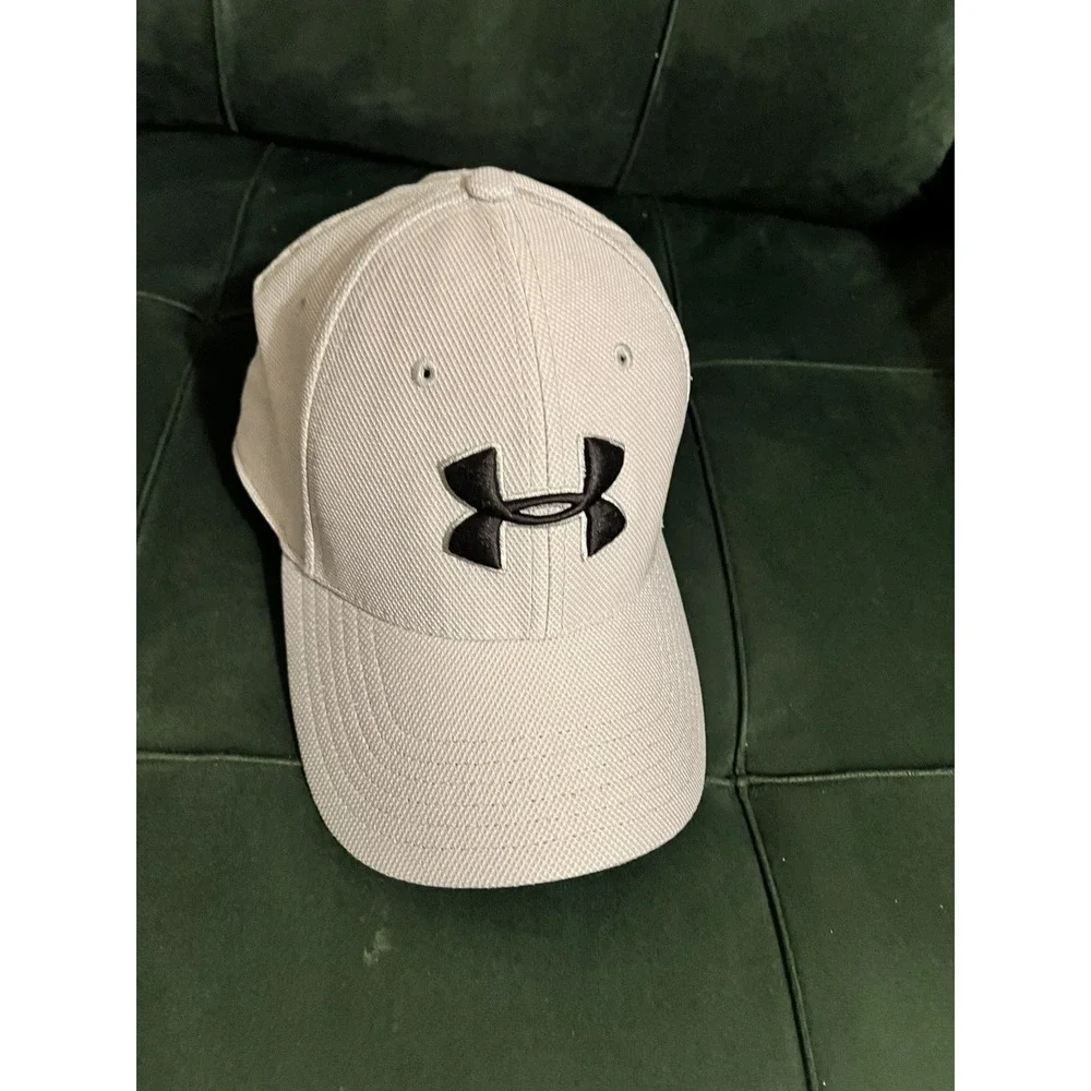 Under Armour Dad Hat Fitted UA Blitzing Embroidered Logo Solid Grey L/XL(h8)